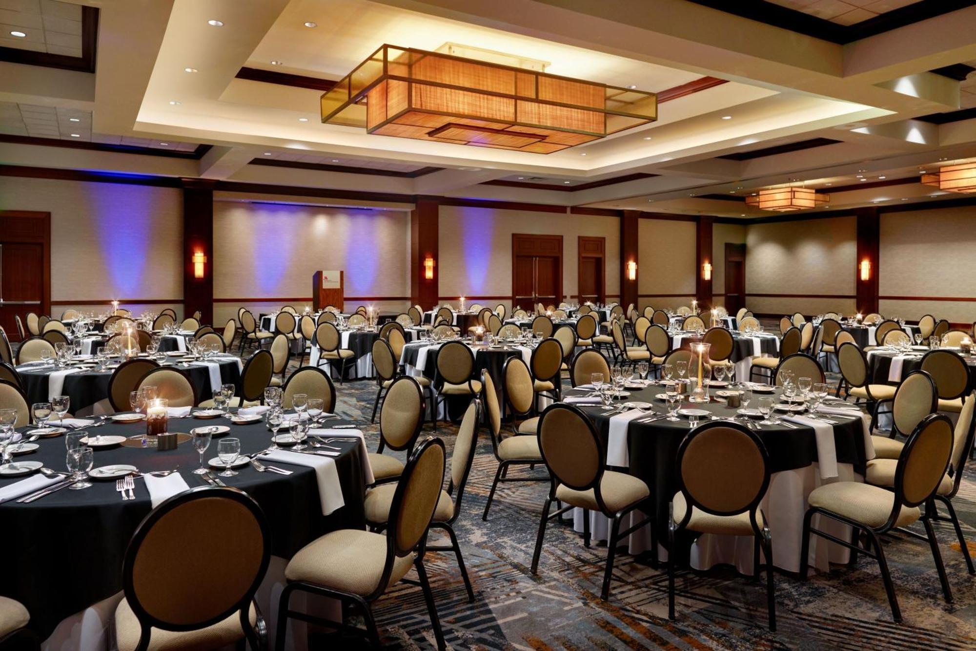 Wyndham Atlanta Buckhead Hotel & Conference Center Экстерьер фото